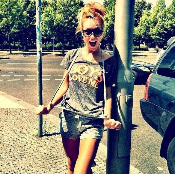 zovaisiev's profile picture. happy parent of 2, social nerd, wine taster