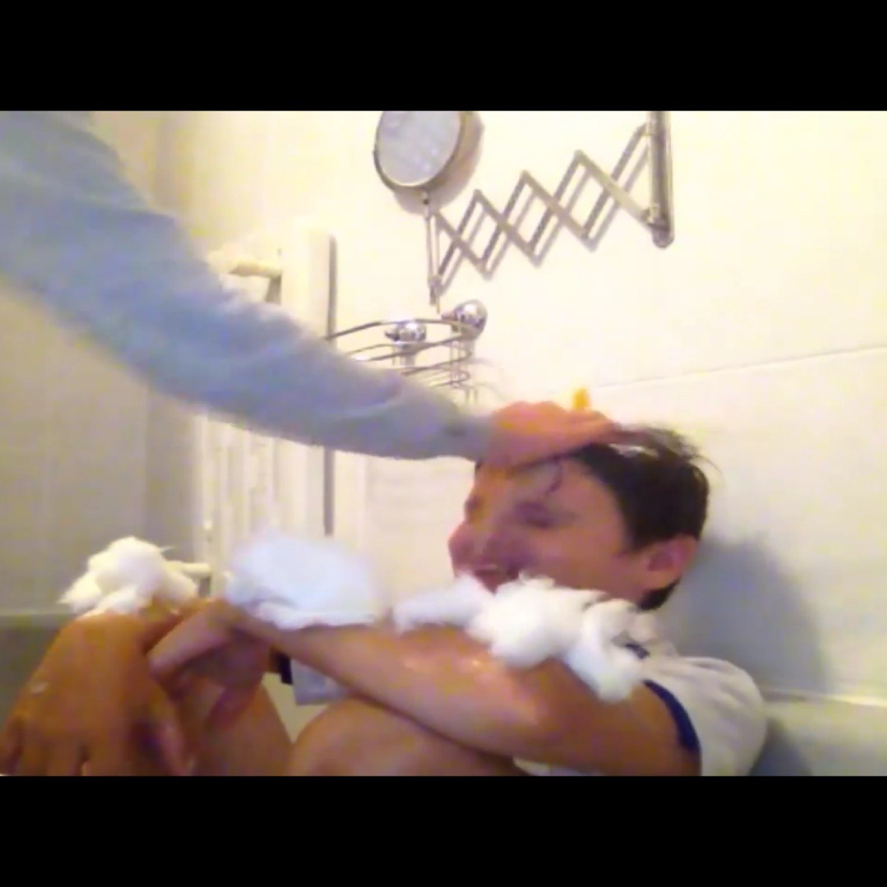 Abonneer op mijn YouTube kanaal: RandomRobin