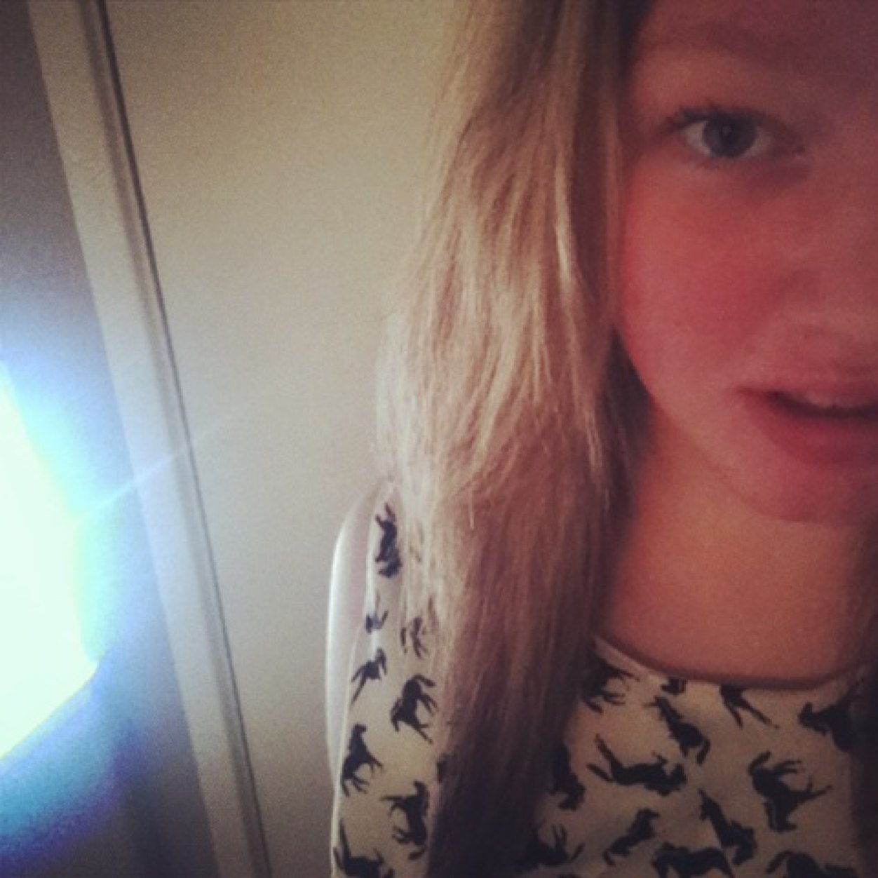 chelseabyrne9's profile picture. I don't know where i would be without music and my friends there both so inspirational to me  follow me maybe ;)