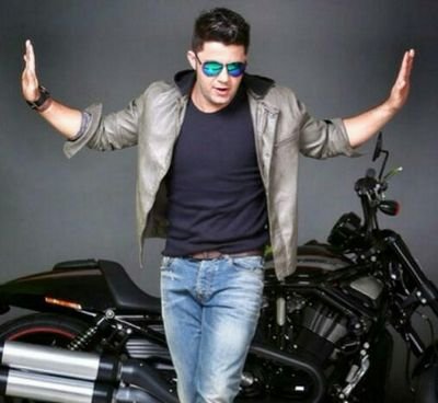♥ Não importa quantos motivos pra chorar a vida me dê, eu sempre vou ter em você,o maior motivo pra sorrir. @CristianoAraujo  ♥