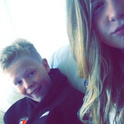 Hiya This a new account and im going to be doing some crazy stuff we also have a youtube account you wanna see it check it out and tweet :)