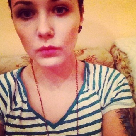 happy mommy of 3, wine adept, social wizard