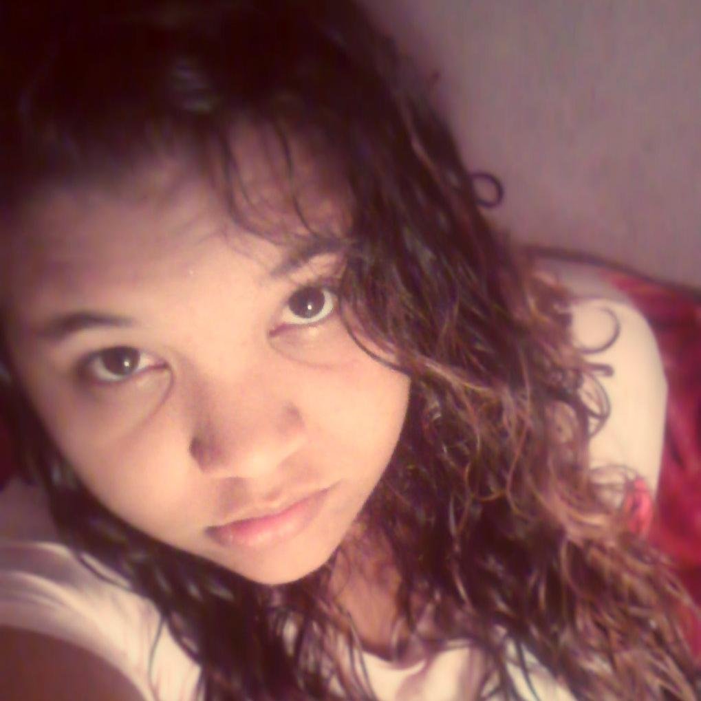 I love god , familia, amigos , musica e chocolate , fotografar e cantar.
fandons : Lovatic e harmonizer