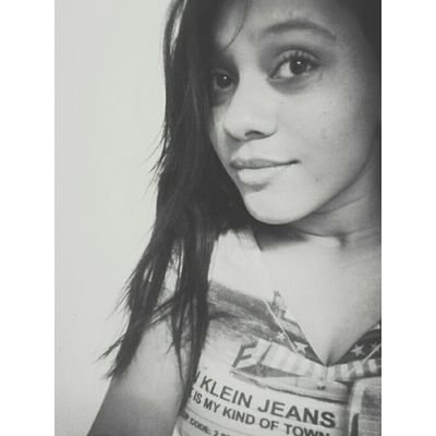 Filha, Amiga, Estudante, Cantora Gospel, Adoradora, Cristã. Sua vida nunca será completa se Deus não estiver nela!