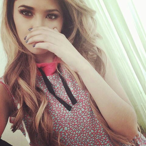 My name is Jasmine. I love Jasmine V. ❤️ I hope she follows me. I'm a singer too!!