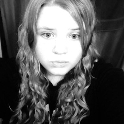 I love playing the sims, and playing softball!   I talk a lot so if u wanna talk im here !  Im a mix between girly and tomboy!