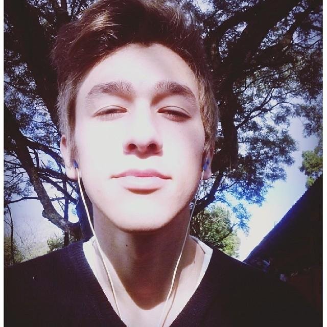 E onde o amor for infinito, que eu encontre o meu lugar. http://t.co/QTpYG12iaC