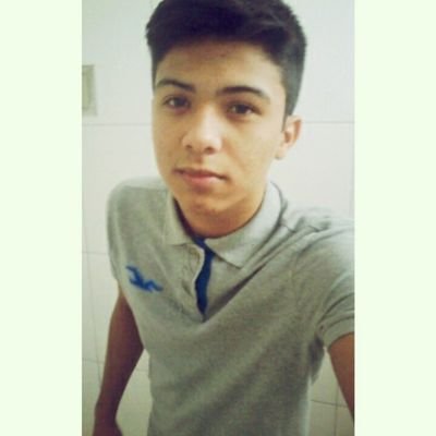 #Faça o que for necessário para ser feliz. Mas não se esqueça que a felicidade é um sentimento simples, você pode encontrá-la e deixá-la ir embora