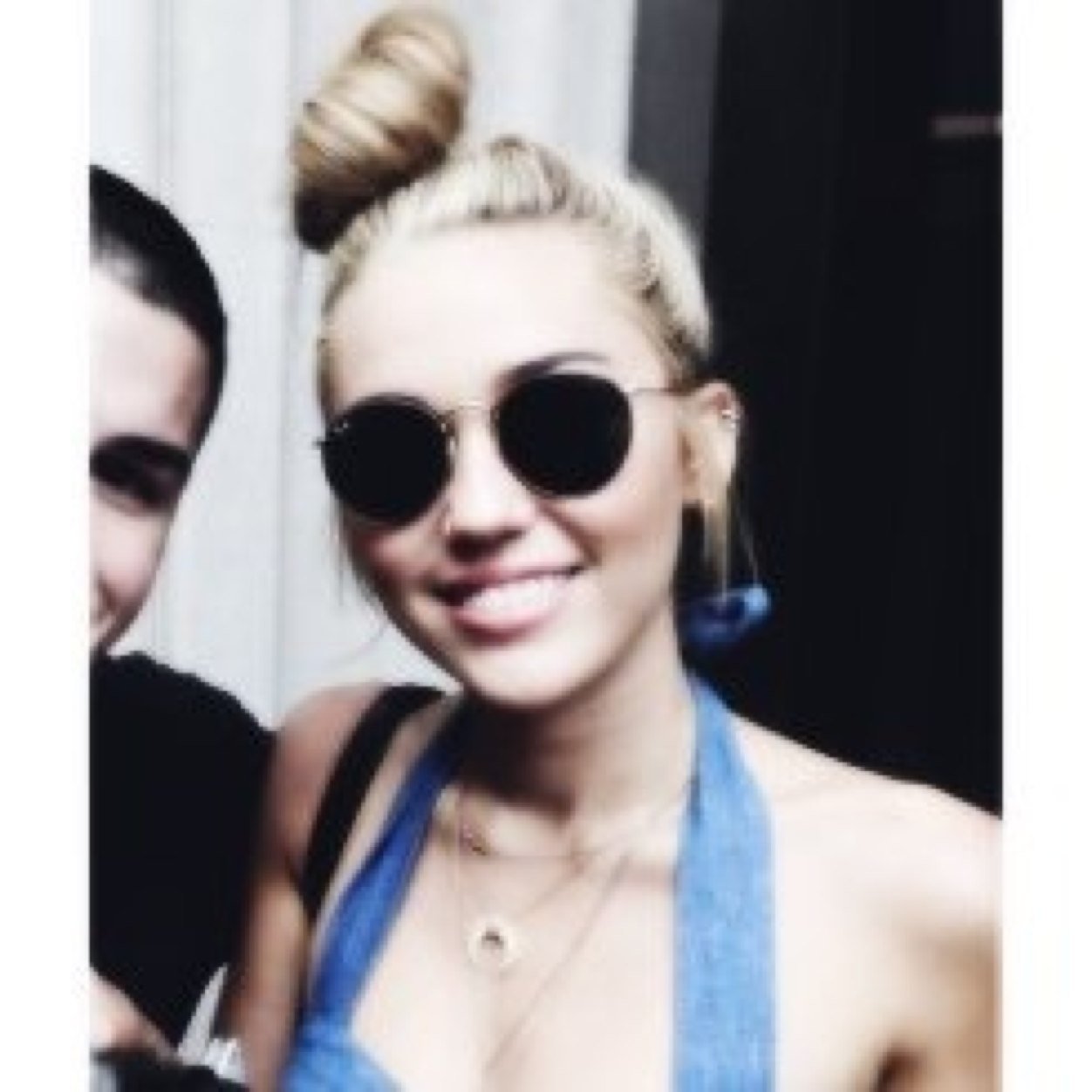 #Belieber #Lovatic AHS| Skins| My M/f diary| Tumblr| Food music and books