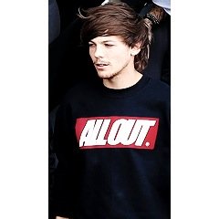 Go follow @idkbutommo bc she gave you a free follow