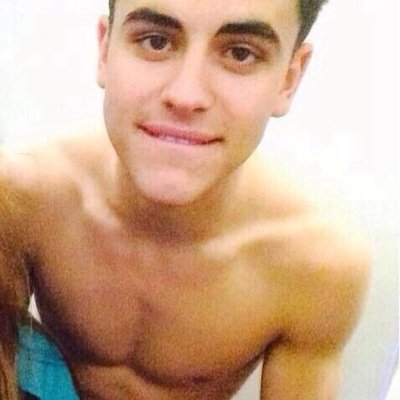Go follow @ctrlespinosa bc she gave you this follow! ☺️