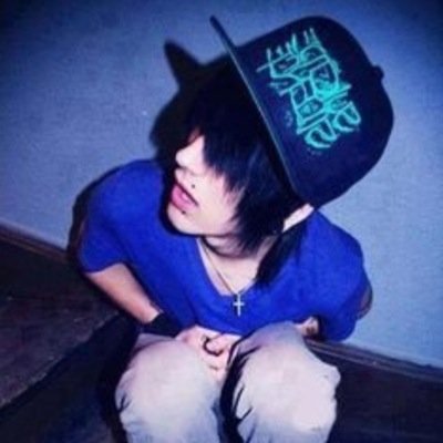Single ; Bi ; Broken RP