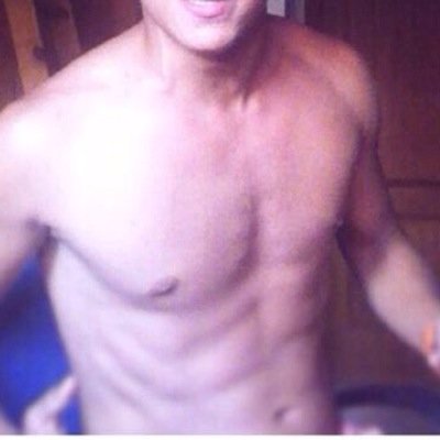 Soy un chavo joven del df, bisexual con novia que busca probar y saber de todo, busco experiencias sexosas: trios, intercambios de pareja, orgias, de todo!