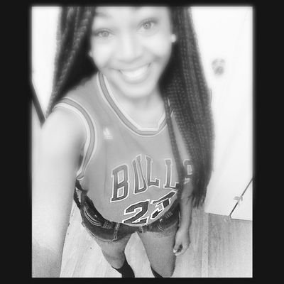 Instagram : __imaaboss
#Hooper #FashionKilla 
#Sophomore #c/o '17