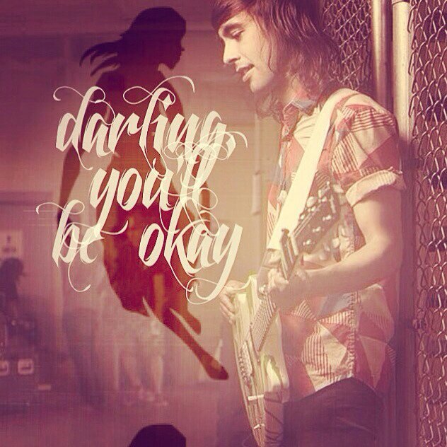 Pewdiepie, kittys, and Walking Dead is my happiness. Bands.