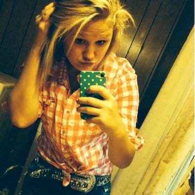 Country, I'm single I like to fish hunt ride dirt bikes and such❤️