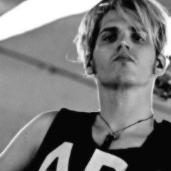 ChrisMortic_NG's profile picture. C.J's older brother. Year Six. Muggle. Gryffindor. I don't fuckin' know anymore.