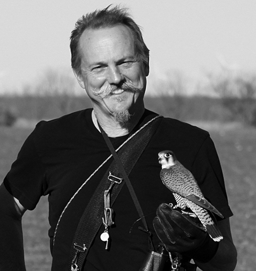 Steve Oleson, president of Winged Victory falconry bird abatement services. I also post pics #urbanwildlife Music fan, especially @howdysuzy