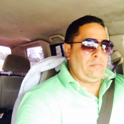 Naci en Higuey, vivo en Santiago, mis hobbies son jugar tennis de mesa, impartir docencia en UTESA y criar a mis hijos, mi estado civil es casado.