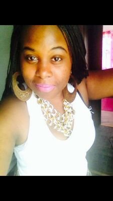 call me sauna.im smart,beautiful have a lil gurl nAme aubria,very down to earth and carin.have alot of goals in life jus tryna succeed..##libra