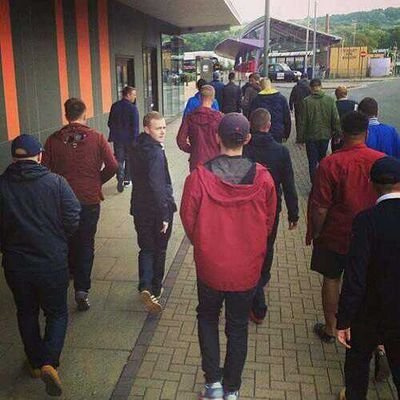 Alexdonate's profile picture. Swimming in blue.