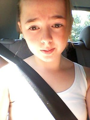 YouTuberin ♡ ← Lara- Jüly 《  ~11 Jahre alt