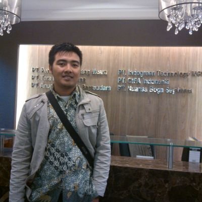 mahasiswa, wirausaha, peneliti.  You'll Never Walk Alone