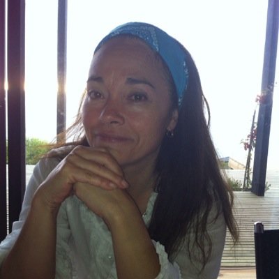 Agradecida de la vida , madre de cinco hijos , me gusta la justicia  para los niños y los Adultos Mayores y sobretodo amo a mi país