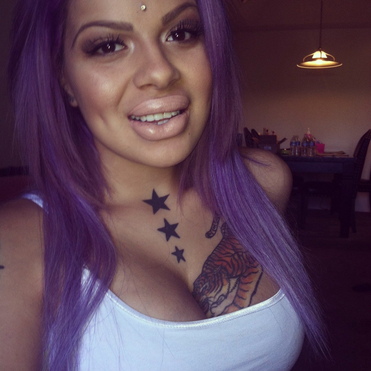 Im a bad ass at punching when slug bug drives by 23.. lol I fucken LOVE makeup, purses, and Hello kitty, to be continued