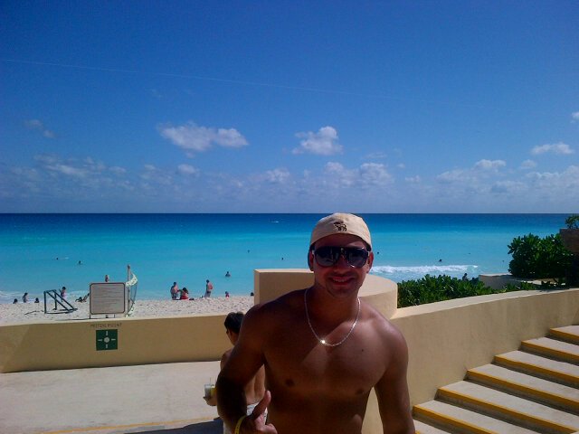 perozokarlo's profile picture. Amante de las buenas costumbres!