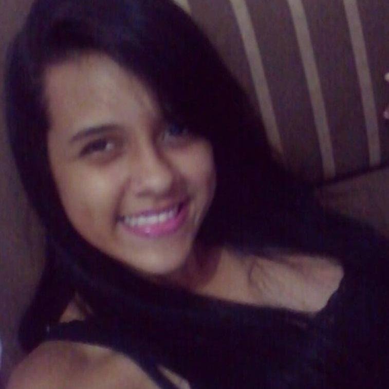 Somente, não mente. Sorria, só ria. Acalma, a alma. Respira, e não pira. e segue, Em frente...
