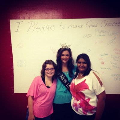 suminaqvi's profile picture. Hi my name is Sumi i am fun to be with and i like to go shopping i am a fun person to hang around i like to hang with friends  and just chill out