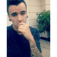 Asher. (@aloncinside) 's Twitter Profile