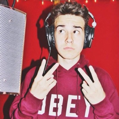 Congrats on your jacob follow This is a free follow from @krazydallas so follow her she follows back and congrats on your jacob follow