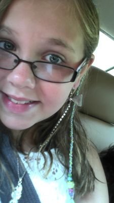 Heyyy :-) Im Phoebe!!! Follow me pls!!!! My favorite color is blue and i LOVE nutella