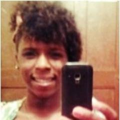 Soou diferente do meeu jeito, cheeio de defeito maiis sou eu '-'