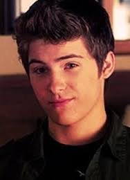 hey I am mike little bro too aria sis is @AriaAria_M {rp single }