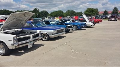 New generation of Third Gear based somewhere in the 515. If you want a car posted email us at thirdgear515@gmail.com @lancaster_devin @chasgrant97