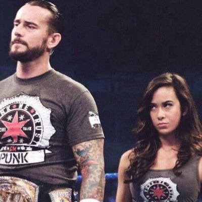 SuperiorKind's profile picture. An athiest, a douchebag, and a straight-edge jerk. Whores are still getting tipped with fish, by me. @FauxingAngel's quitter.