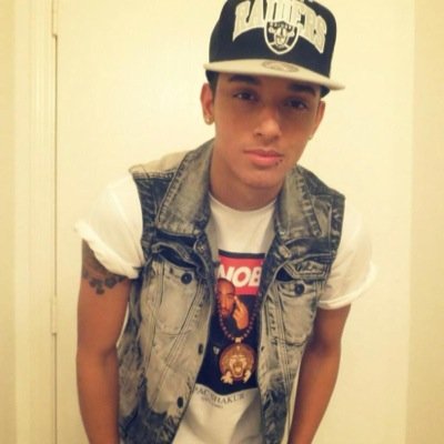 Kevin Martinez slide into my Dm (only twitter)