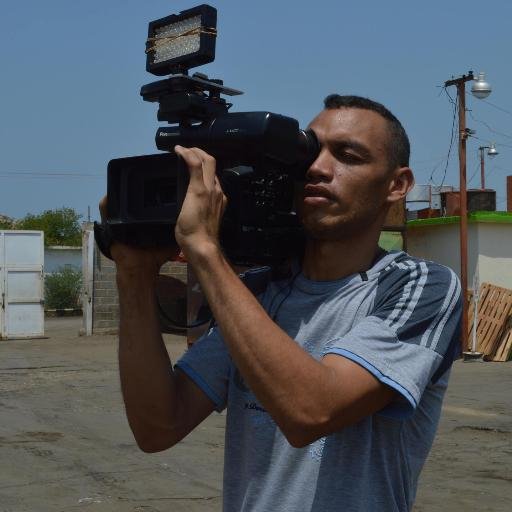 Gracias a Dios y a su misericordia Soy lo que Soy. Director técnico de Omega TV, Camarógrafo, Técnico de Sonido,...PIN 7BBFCAAF