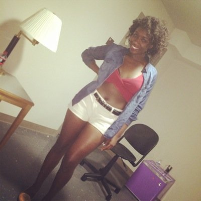 bro... I'm Cre; IG: cree_monaee Junior at #NIU | #KobeSystem | @CP3 ; please make your long story shorter.....