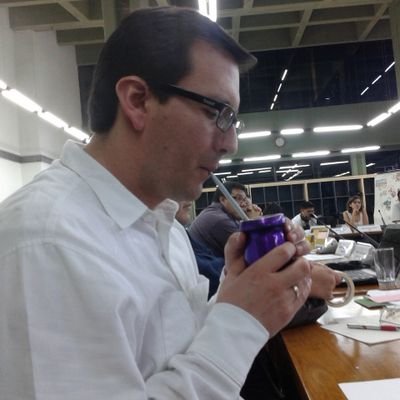 Administrador Público, Esp. Gobierno y Pol. Públicas, Msc Estudios Sociales y Políticos Latinoamericanos. Estudiante Doctorado Universidad Católica de Eichstätt