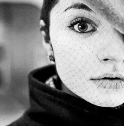 soydomayor's profile picture. Me volví loca, con largos periodos de espantosa cordura.