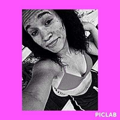 Follow me! Follow my IG too! @_shawwdee_✨❤️ Kik? TheOfficialKayla
