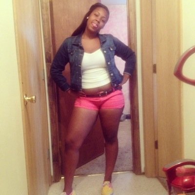 SINGLE . c/o 2k15 . Early Grad .Screaming FREE TEZ Till He Home ! Its Money Out Here To Be Made