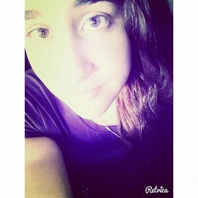 No intentes entenderme ni conocerme realmente, nunca lo harás.
 ∞