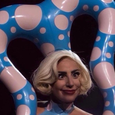 stefanigerm21's profile picture. Your hero wears capes,
mine wears wigs