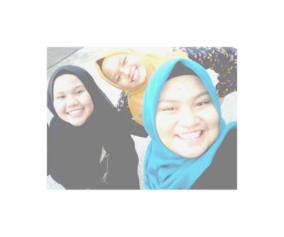 izzahkhaleeda__'s profile picture. 16