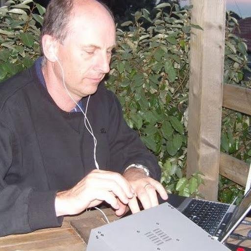 Electronics geek, radio amateur almost licensed ~1970, then finally in 2001. Casual DX and CW contesting, FT8, DXCC; husband, granddad, @Sverre_Holm